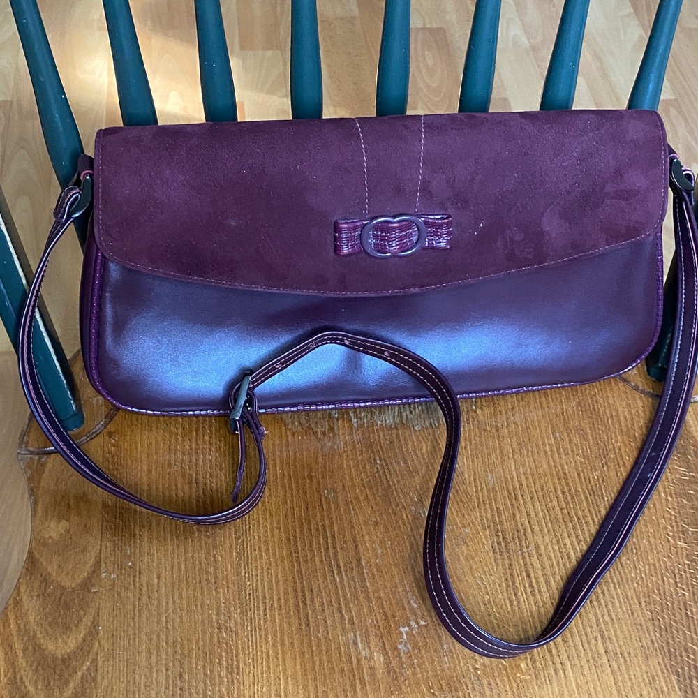 Elegant Burgundy Leather Shoulder Bag
